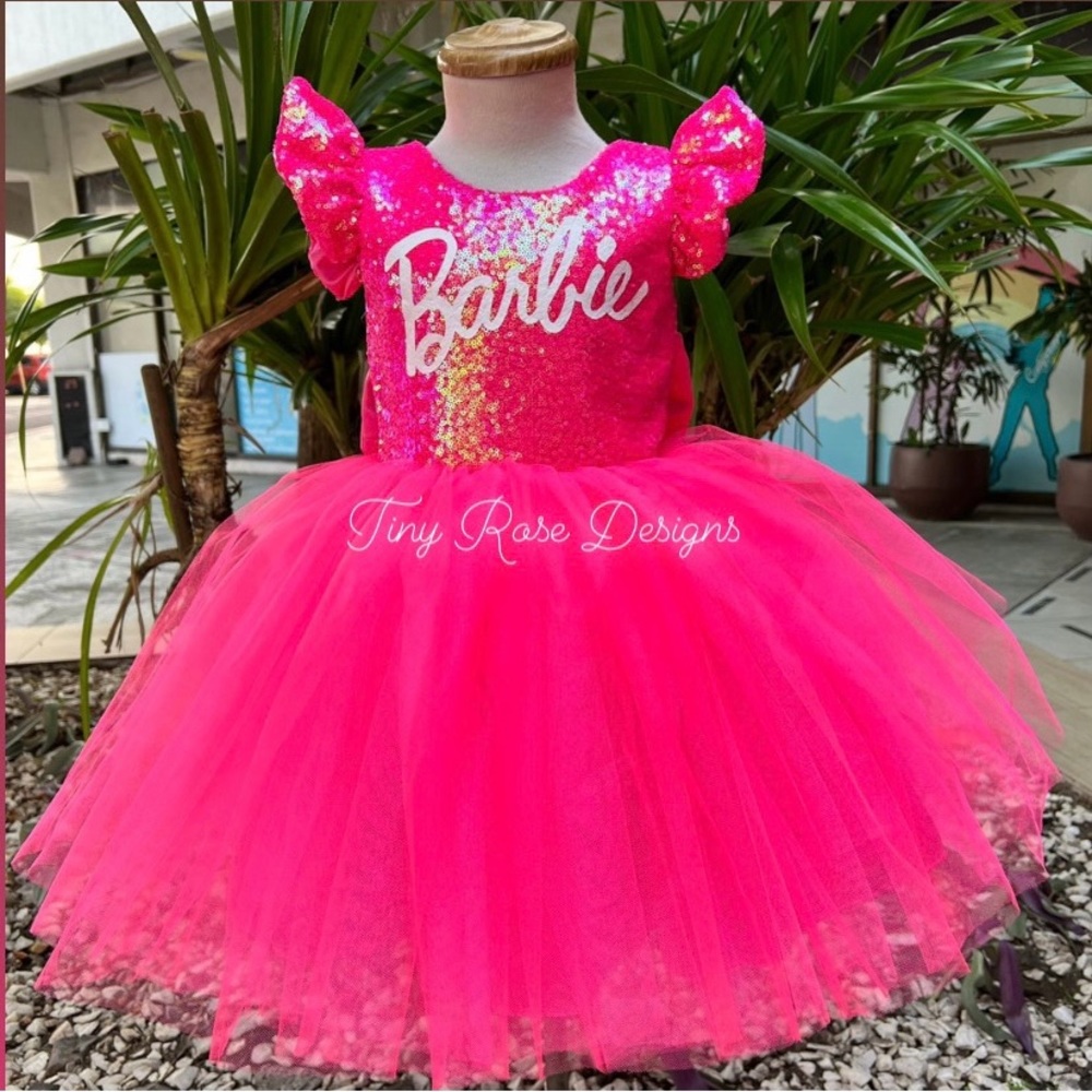 Barbie Dress in Size 2T New without tags Tulle Pink Dress